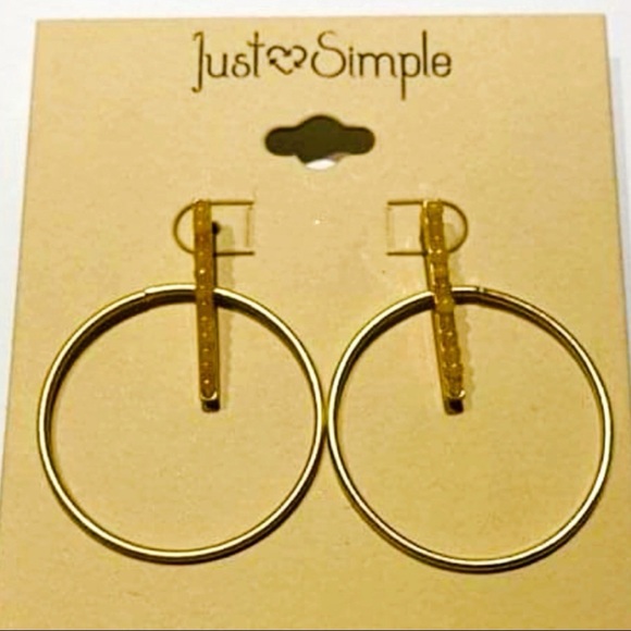 Eco Friendly Upcycled Minimalist Hoop Earrings - Picture 4 of 6